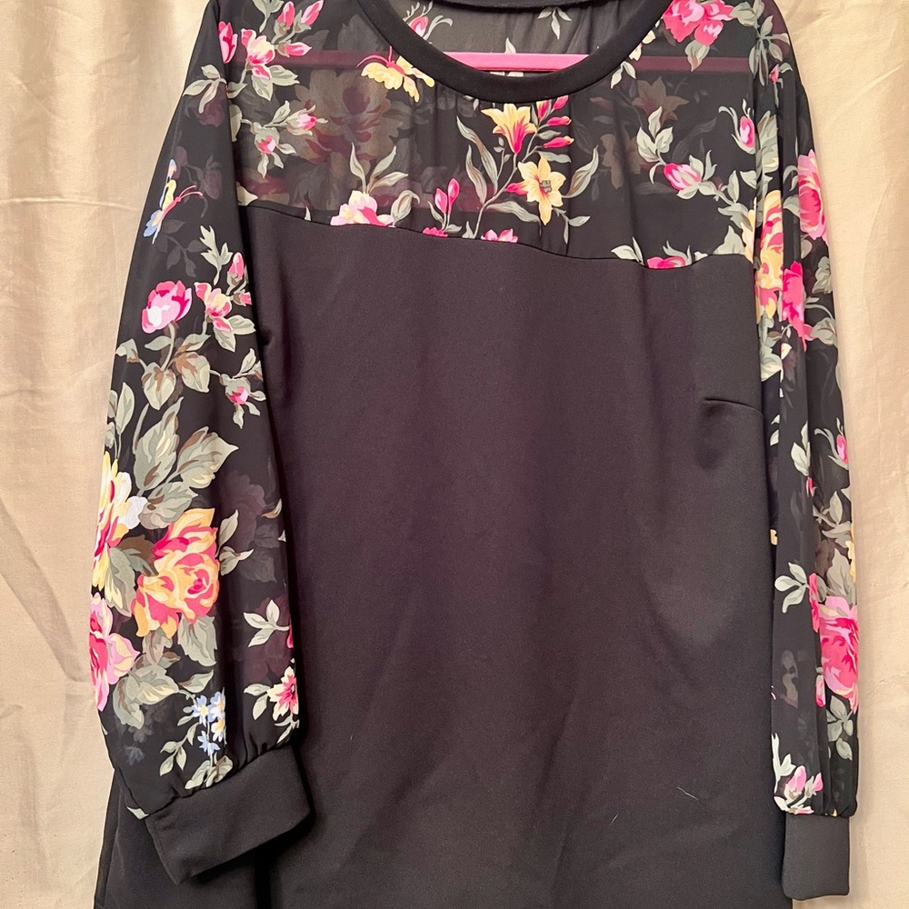SHEIN Black Floral Blouse